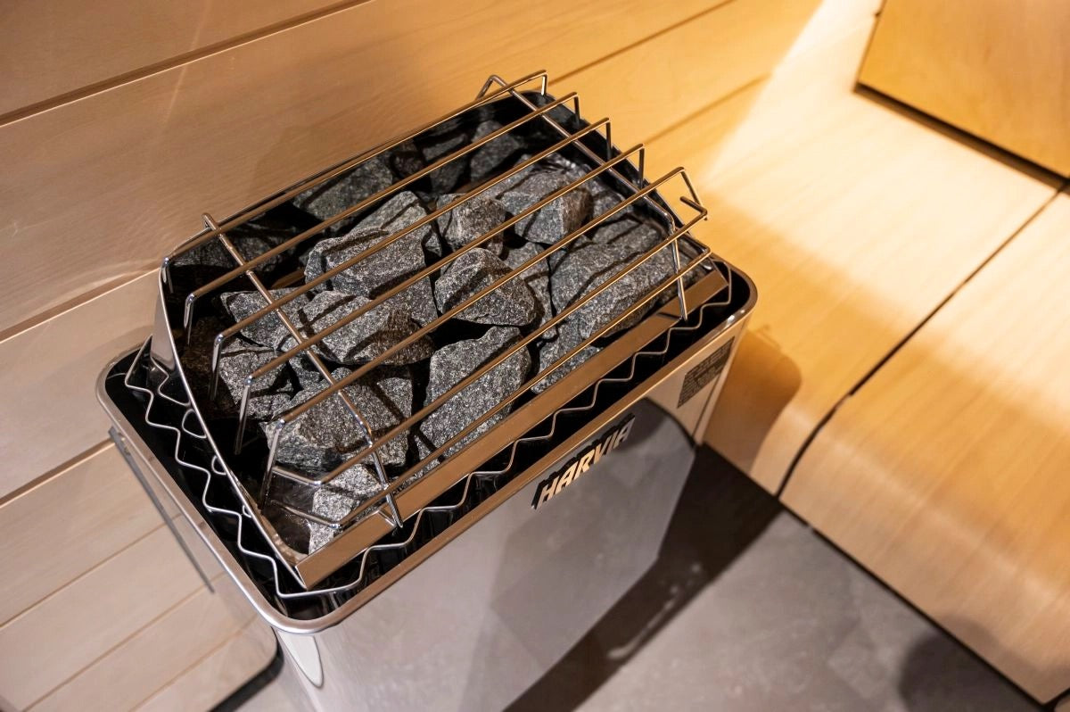 Auris 1 outdoor red cedar sauna, image 14 of 14