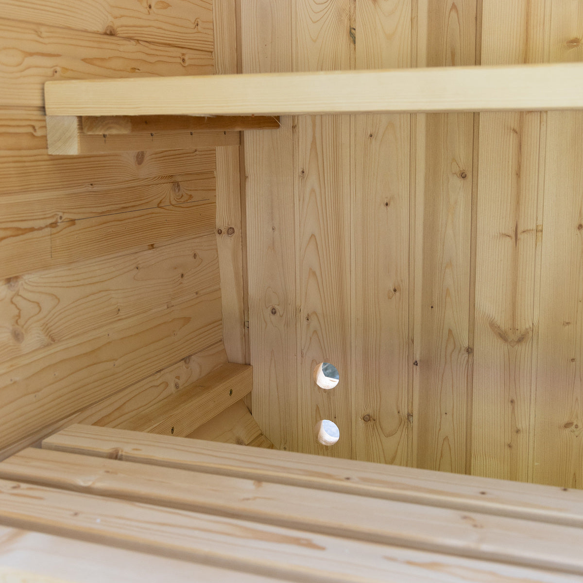 Auris 1 outdoor red cedar sauna, image 9 of 14