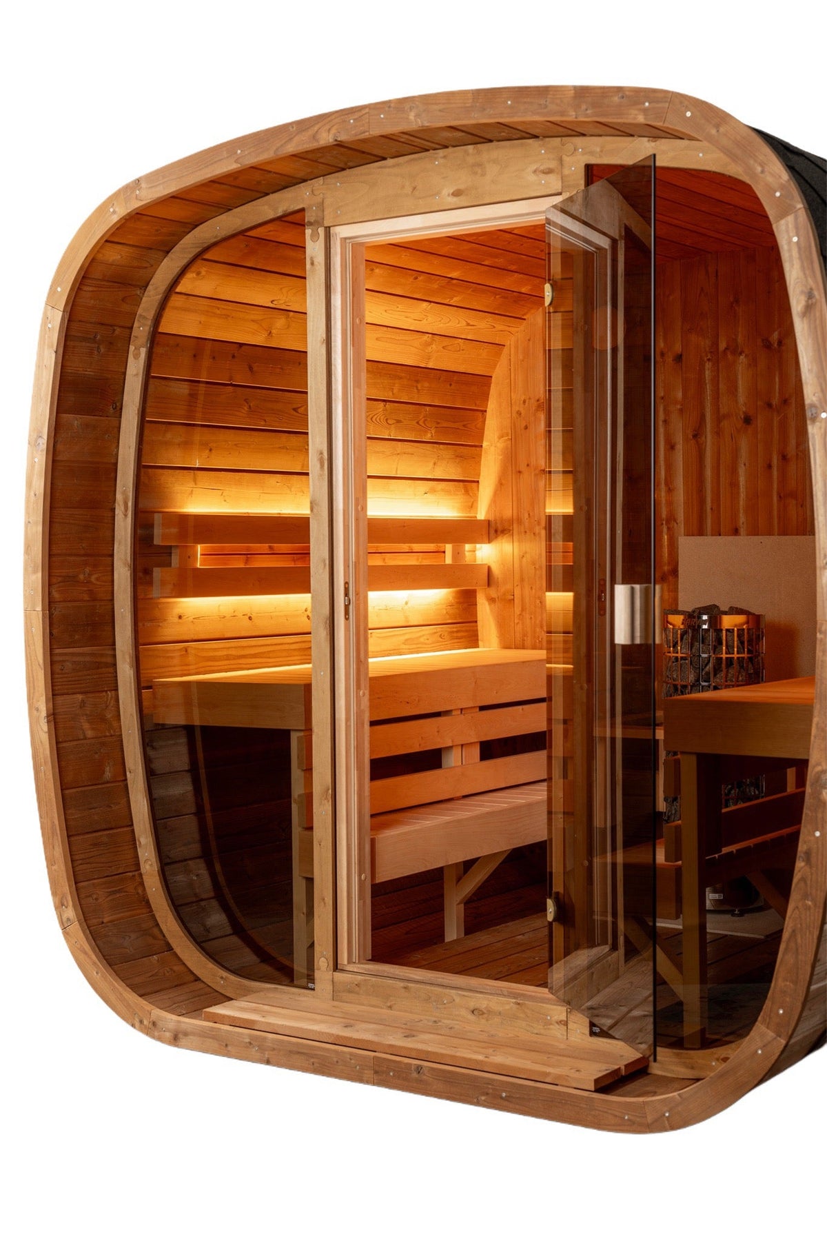 Auris 2 outdoor red cedar sauna, image 3 of 5